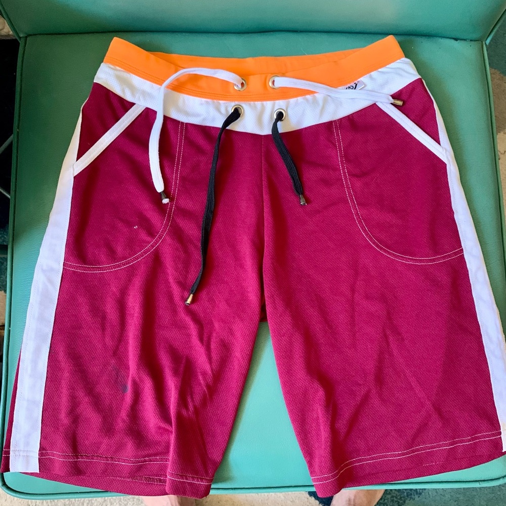 Size medium basketball shorts.